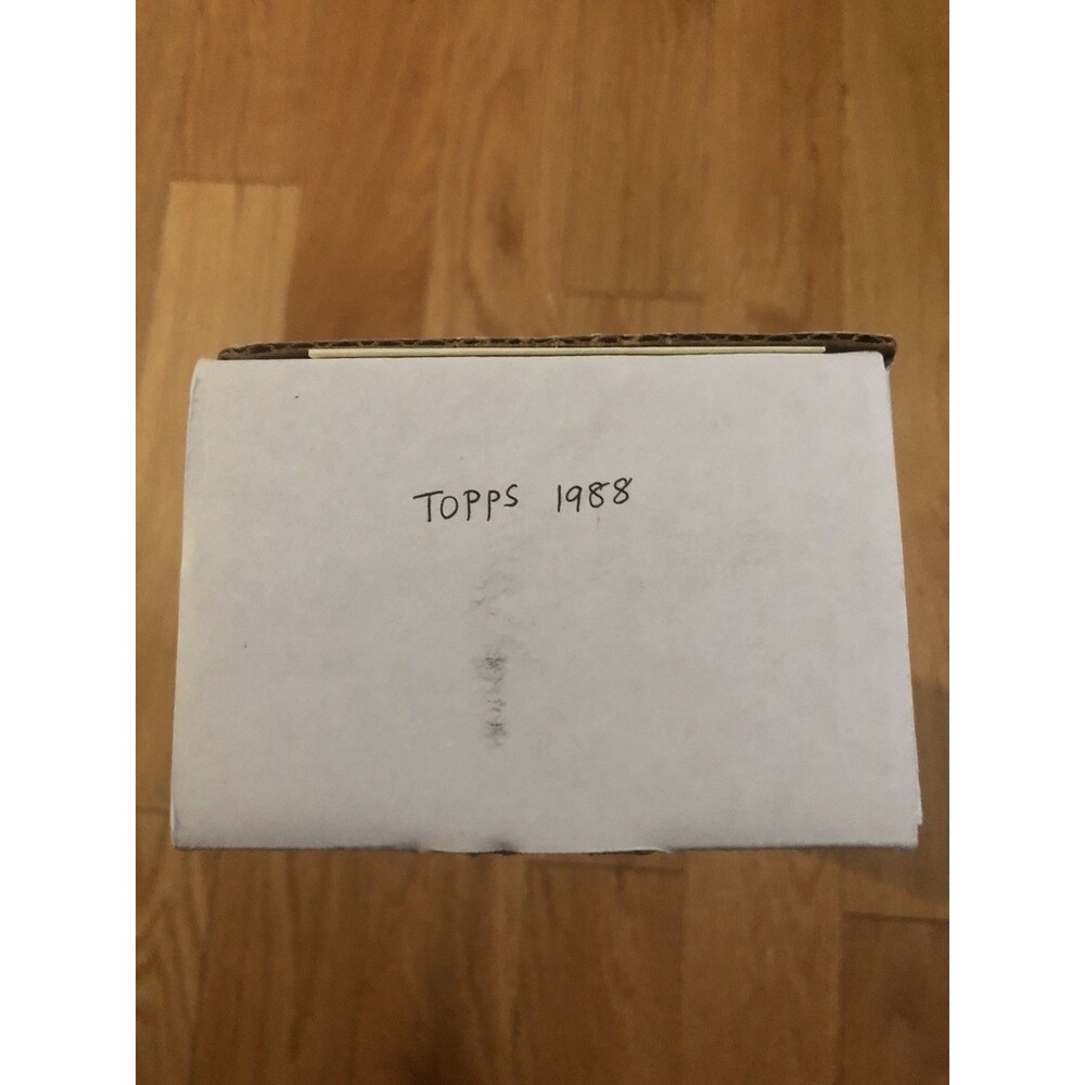 Vintage Topps 1988 Baseball Cards MLB 800 + Cards in Box